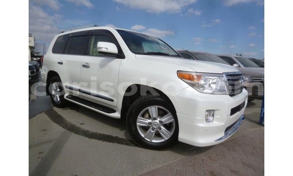 اشتري Imported Toyota Land Cruiser Blanc سيارة في Import - Dubai في Rwanda اشتري Imported Toyota Land Cruiser Blanc سيارة في Import - Dubai في Rwanda