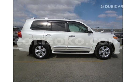 اشتري Imported Toyota Land Cruiser Blanc سيارة في Import - Dubai في Rwanda اشتري Imported Toyota Land Cruiser Blanc سيارة في Import - Dubai في Rwanda