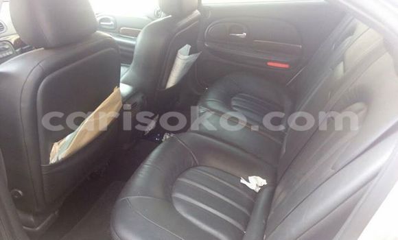 Sayi Na hannu Chrysler 300 Gris Mota in Gicumbi a Rwanda Sayi Na hannu Chrysler 300 Gris Mota in Gicumbi a Rwanda