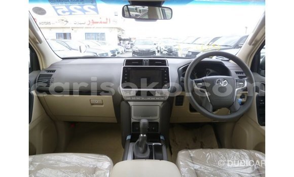 Acheter Import Voiture Toyota Prado Blanc à Import - Dubai, Rwanda Acheter Import Voiture Toyota Prado Blanc à Import - Dubai, Rwanda