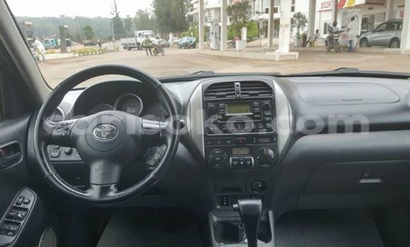 Sayi Na hannu Toyota RAV4 Noir Mota in Gicumbi a Rwanda Sayi Na hannu Toyota RAV4 Noir Mota in Gicumbi a Rwanda