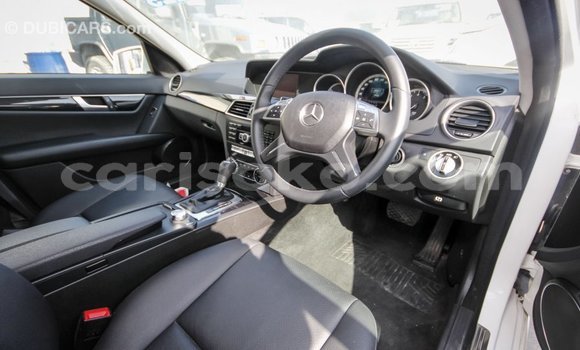 اشتري Imported Mercedes-Benz 200 Blanc سيارة في Import - Dubai في Rwanda اشتري Imported Mercedes-Benz 200 Blanc سيارة في Import - Dubai في Rwanda