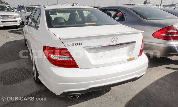 اشتري Imported Mercedes-Benz 200 Blanc سيارة في Import - Dubai في Rwanda اشتري Imported Mercedes-Benz 200 Blanc سيارة في Import - Dubai في Rwanda