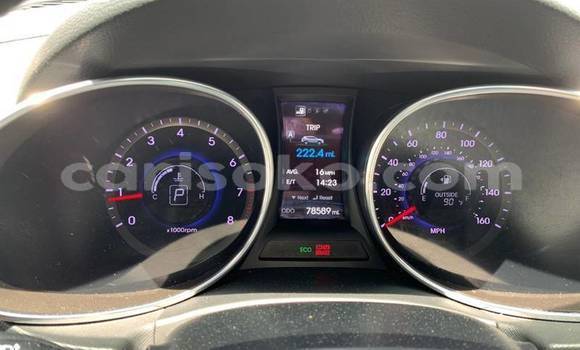 Buy Used Hyundai Santa Fe White Car in Kigali in Rwanda Buy Used Hyundai Santa Fe White Car in Kigali in Rwanda