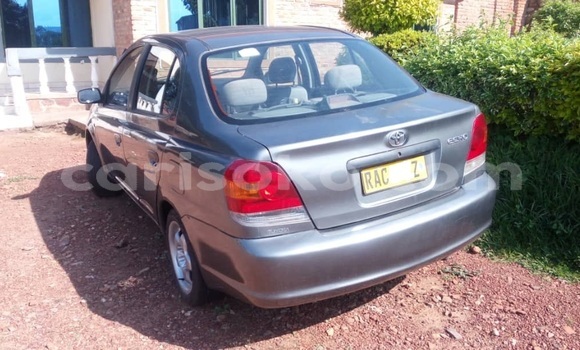 Sayi Na hannu Toyota Echo Gris Mota in Kigali a Rwanda Sayi Na hannu Toyota Echo Gris Mota in Kigali a Rwanda