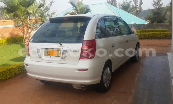 اشتري مستعمل Toyota Ipsum Blanc سيارة في Kigali في Rwanda اشتري مستعمل Toyota Ipsum Blanc سيارة في Kigali في Rwanda