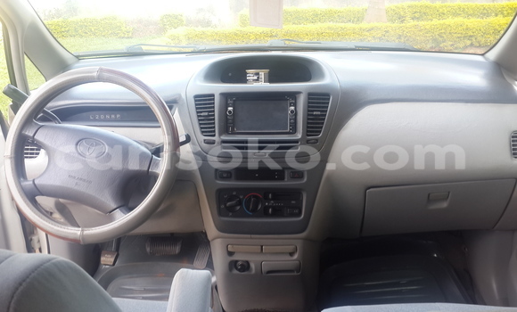 اشتري مستعمل Toyota Ipsum Blanc سيارة في Kigali في Rwanda اشتري مستعمل Toyota Ipsum Blanc سيارة في Kigali في Rwanda