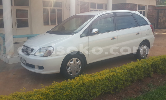 اشتري مستعمل Toyota Ipsum Blanc سيارة في Kigali في Rwanda اشتري مستعمل Toyota Ipsum Blanc سيارة في Kigali في Rwanda