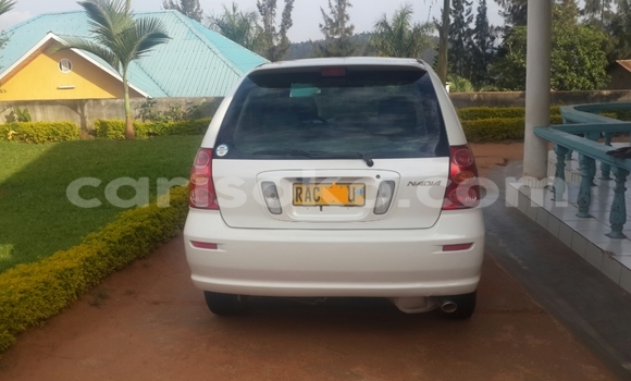 اشتري مستعمل Toyota Ipsum Blanc سيارة في Kigali في Rwanda اشتري مستعمل Toyota Ipsum Blanc سيارة في Kigali في Rwanda