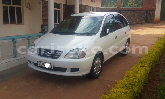 اشتري مستعمل Toyota Ipsum Blanc سيارة في Kigali في Rwanda اشتري مستعمل Toyota Ipsum Blanc سيارة في Kigali في Rwanda