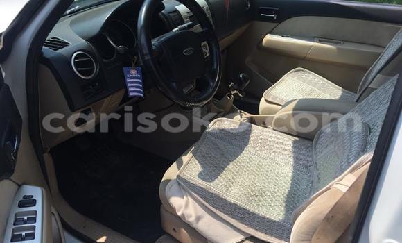 Sayi Na hannu Ford Club Wagon Noir Mota in Kigali a Rwanda Sayi Na hannu Ford Club Wagon Noir Mota in Kigali a Rwanda