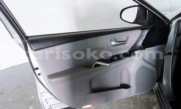 Acheter Neuf Voiture Toyota Camry Gris à Kigali, Rwanda Acheter Neuf Voiture Toyota Camry Gris à Kigali, Rwanda