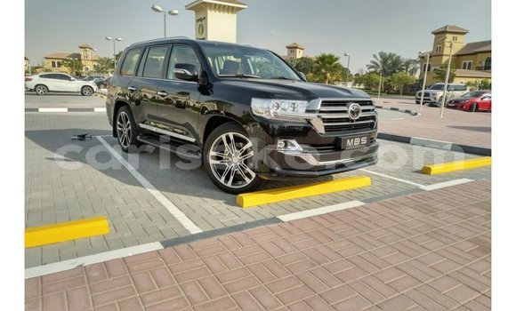 Acheter Import Voiture Toyota Land Cruiser Noir à Import - Dubai, Rwanda Acheter Import Voiture Toyota Land Cruiser Noir à Import - Dubai, Rwanda