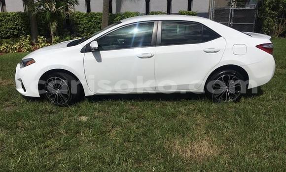 Sayi Na hannu Toyota Corolla Blanc Mota in Kigali a Rwanda Sayi Na hannu Toyota Corolla Blanc Mota in Kigali a Rwanda