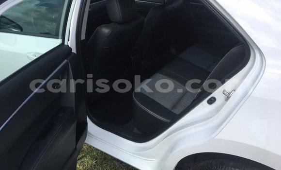 Sayi Na hannu Toyota Corolla Blanc Mota in Kigali a Rwanda Sayi Na hannu Toyota Corolla Blanc Mota in Kigali a Rwanda