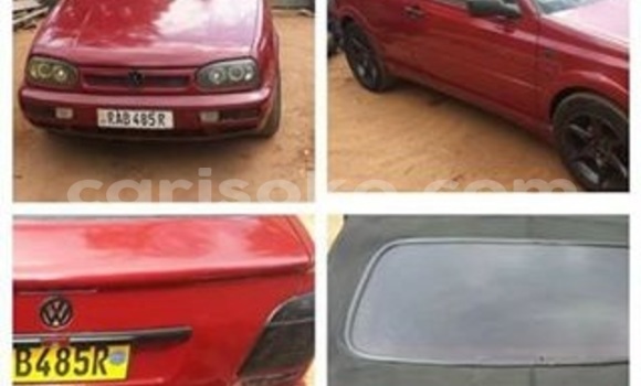 Acheter Occasion Voiture Volkswagen Golf Rouge à Gicumbi au Rwanda Acheter Occasion Voiture Volkswagen Golf Rouge à Gicumbi au Rwanda