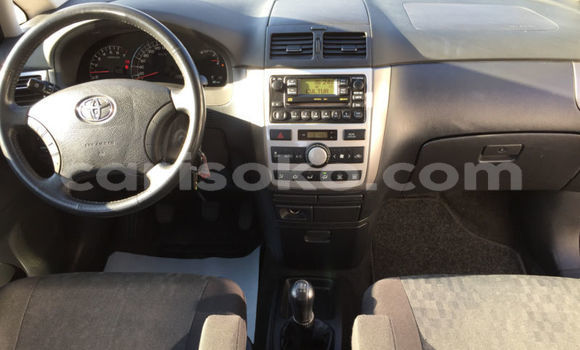 Sayi Na hannu Toyota Avensis Verso Bleu Mota in Nyamagabe a Rwanda Sayi Na hannu Toyota Avensis Verso Bleu Mota in Nyamagabe a Rwanda