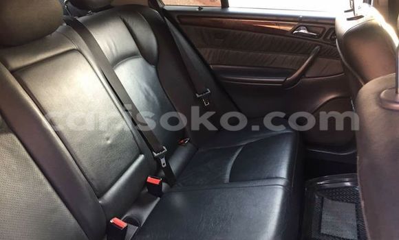 Sayi Na hannu Mercedes-Benz C–Class Gris Mota in Gicumbi a Rwanda Sayi Na hannu Mercedes-Benz C–Class Gris Mota in Gicumbi a Rwanda