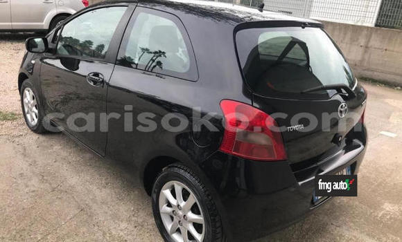 Sayi Na hannu Toyota Yaris Noir Mota in Kigali a Rwanda Sayi Na hannu Toyota Yaris Noir Mota in Kigali a Rwanda
