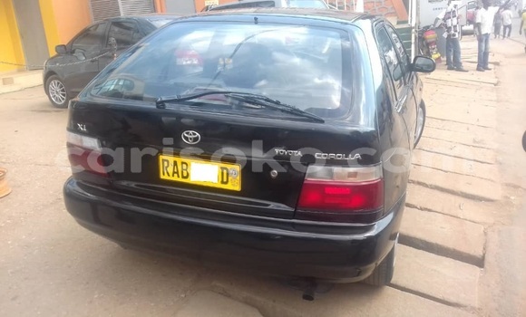 Sayi Na hannu Toyota Corolla Noir Mota in Kigali a Rwanda Sayi Na hannu Toyota Corolla Noir Mota in Kigali a Rwanda