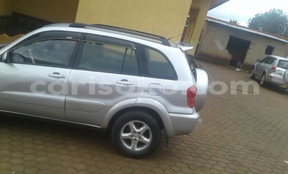 Sayi Na hannu Toyota RAV4 Gris Mota in Kigali a Rwanda Sayi Na hannu Toyota RAV4 Gris Mota in Kigali a Rwanda
