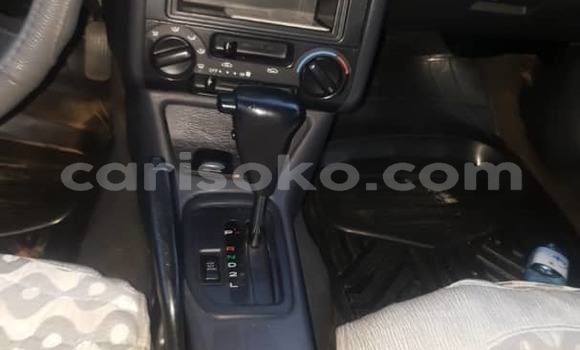 Sayi Na hannu Toyota RAV4 Marron Mota in Kigali a Rwanda Sayi Na hannu Toyota RAV4 Marron Mota in Kigali a Rwanda