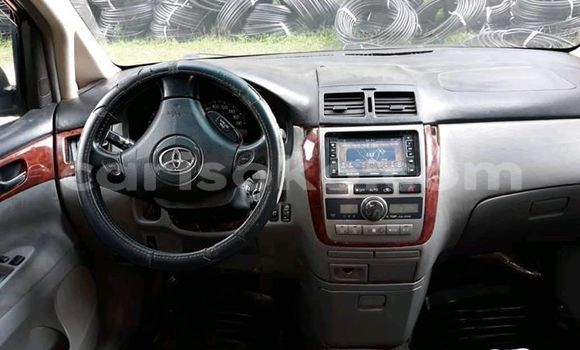 Sayi Na hannu Toyota Ipsum Noir Mota in Kigali a Rwanda Sayi Na hannu Toyota Ipsum Noir Mota in Kigali a Rwanda