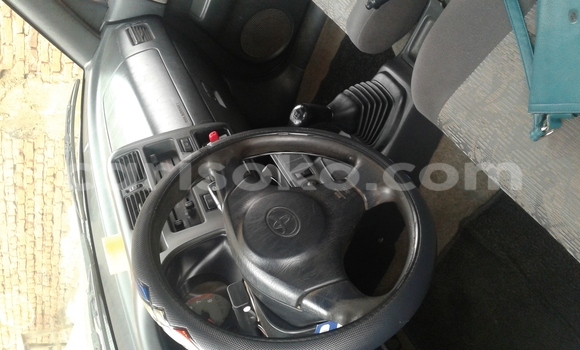 Sayi Na hannu Toyota RAV4 Gris Mota in Kigali a Rwanda Sayi Na hannu Toyota RAV4 Gris Mota in Kigali a Rwanda