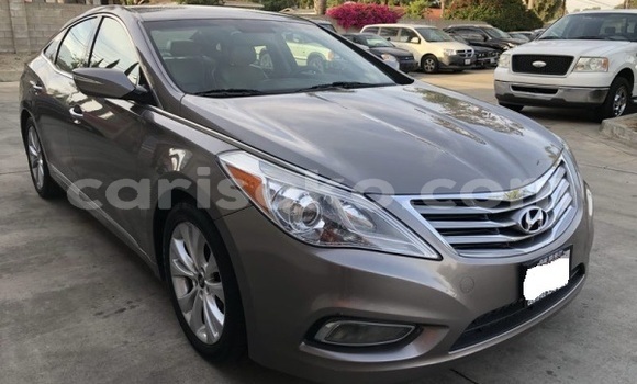 Acheter Occasion Voiture Hyundai Azera Marron à Kigali, Rwanda Acheter Occasion Voiture Hyundai Azera Marron à Kigali, Rwanda