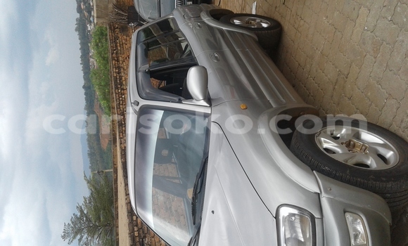 Sayi Na hannu Toyota RAV4 Gris Mota in Kigali a Rwanda Sayi Na hannu Toyota RAV4 Gris Mota in Kigali a Rwanda