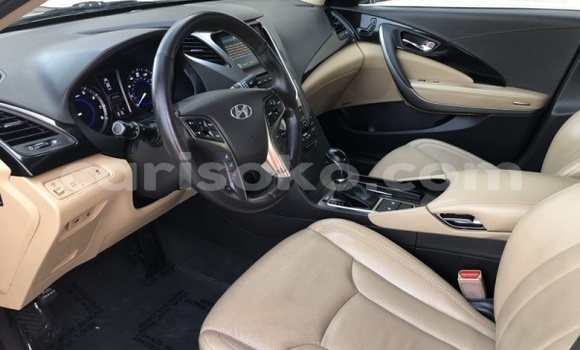 Acheter Occasion Voiture Hyundai Azera Marron à Kigali, Rwanda Acheter Occasion Voiture Hyundai Azera Marron à Kigali, Rwanda