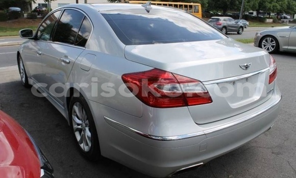 Sayi Na hannu Hyundai Genesis Gris Mota in Kigali a Rwanda Sayi Na hannu Hyundai Genesis Gris Mota in Kigali a Rwanda