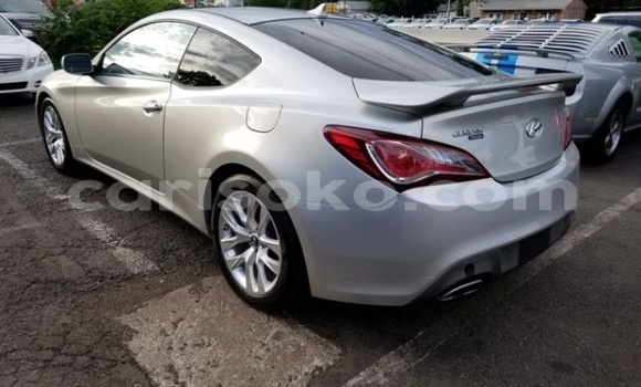 Sayi Na hannu Hyundai Genesis Coupe Gris Mota in Kigali a Rwanda Sayi Na hannu Hyundai Genesis Coupe Gris Mota in Kigali a Rwanda