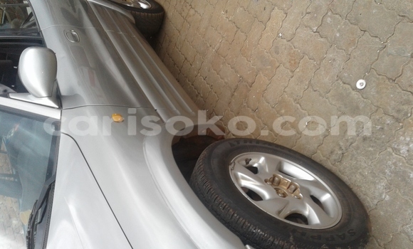 Sayi Na hannu Toyota RAV4 Gris Mota in Kigali a Rwanda Sayi Na hannu Toyota RAV4 Gris Mota in Kigali a Rwanda