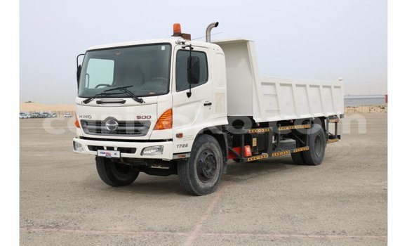اشتري Imported Hino 300 Series Blanc شاحنة في Import - Dubai في Rwanda