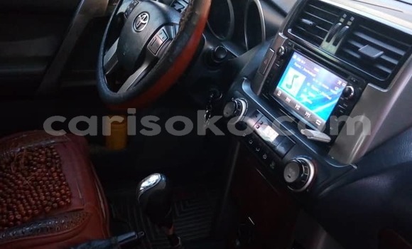 Sayi Na hannu Toyota Land Cruiser Noir Mota in Kigali a Rwanda Sayi Na hannu Toyota Land Cruiser Noir Mota in Kigali a Rwanda