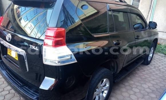 Sayi Na hannu Toyota Land Cruiser Noir Mota in Kigali a Rwanda Sayi Na hannu Toyota Land Cruiser Noir Mota in Kigali a Rwanda
