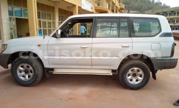 Sayi Na hannu Toyota Prado Gris Mota in Kigali a Rwanda Sayi Na hannu Toyota Prado Gris Mota in Kigali a Rwanda