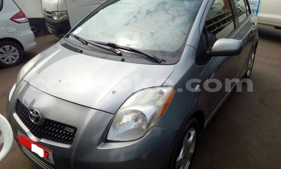 Sayi Na hannu Toyota Yaris Gris Mota in Kigali a Rwanda Sayi Na hannu Toyota Yaris Gris Mota in Kigali a Rwanda