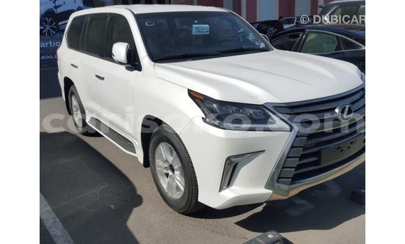 Acheter Import Voiture Lexus LX Blanc à Import - Dubai, Rwanda Acheter Import Voiture Lexus LX Blanc à Import - Dubai, Rwanda