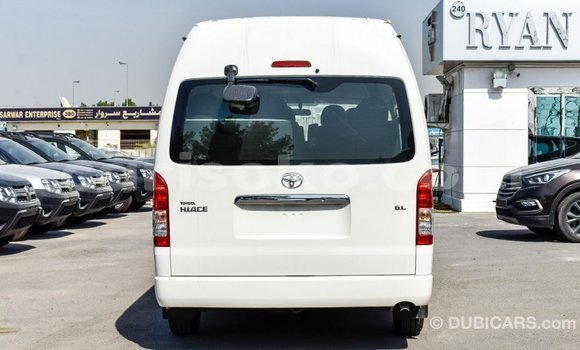 Acheter Import Voiture Toyota Hiace Blanc à Import - Dubai, Rwanda Acheter Import Voiture Toyota Hiace Blanc à Import - Dubai, Rwanda