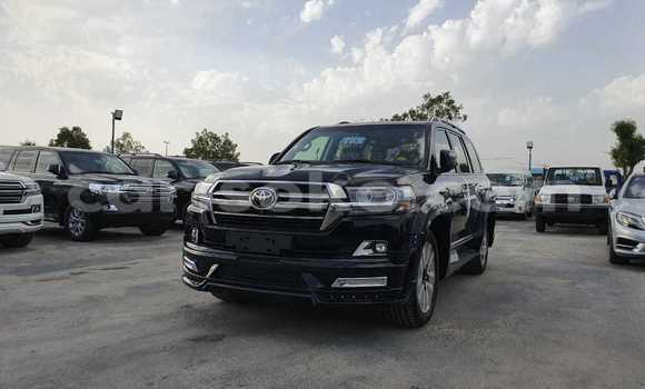 Buy New Toyota Land Cruiser Black Car in Bokwango in Rwanda Buy New Toyota Land Cruiser Black Car in Bokwango in Rwanda