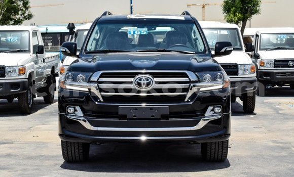 Buy New Toyota Land Cruiser Black Car in Bokwango in Rwanda Buy New Toyota Land Cruiser Black Car in Bokwango in Rwanda