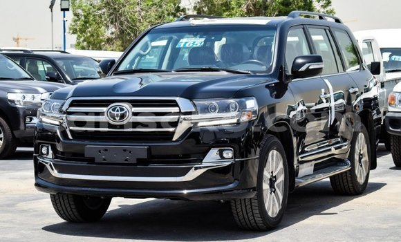 Buy New Toyota Land Cruiser Black Car in Bokwango in Rwanda Buy New Toyota Land Cruiser Black Car in Bokwango in Rwanda