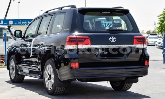 Buy New Toyota Land Cruiser Black Car in Bokwango in Rwanda Buy New Toyota Land Cruiser Black Car in Bokwango in Rwanda