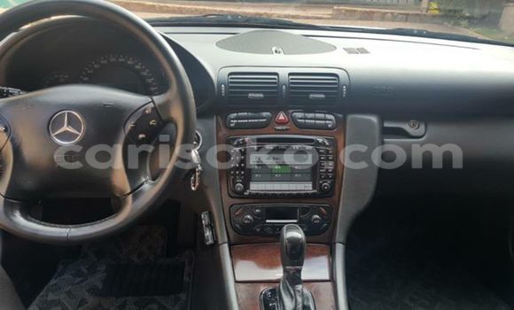 Acheter Occasion Voiture Mercedes-Benz C–Class Gris à Gicumbi, Rwanda Acheter Occasion Voiture Mercedes-Benz C–Class Gris à Gicumbi, Rwanda