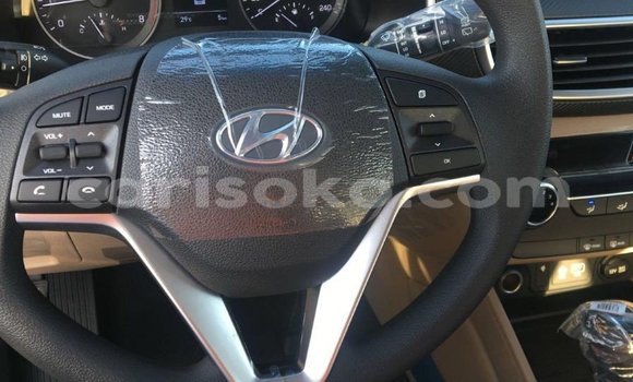 Sayi Imported Hyundai Tucson Blanc Mota in Import - Dubai a Rwanda Sayi Imported Hyundai Tucson Blanc Mota in Import - Dubai a Rwanda