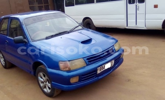 Sayi Na hannu Toyota Starlet Bleu Mota in Kigali a Rwanda Sayi Na hannu Toyota Starlet Bleu Mota in Kigali a Rwanda
