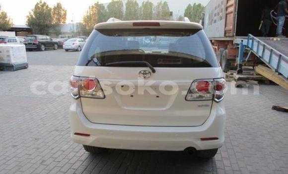 Buy Used Toyota Fortuner White Car in Kigali in Rwanda Buy Used Toyota Fortuner White Car in Kigali in Rwanda