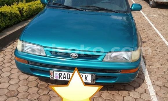 اشتري مستعمل Toyota Corolla Bleu سيارة في Kigali في Rwanda اشتري مستعمل Toyota Corolla Bleu سيارة في Kigali في Rwanda